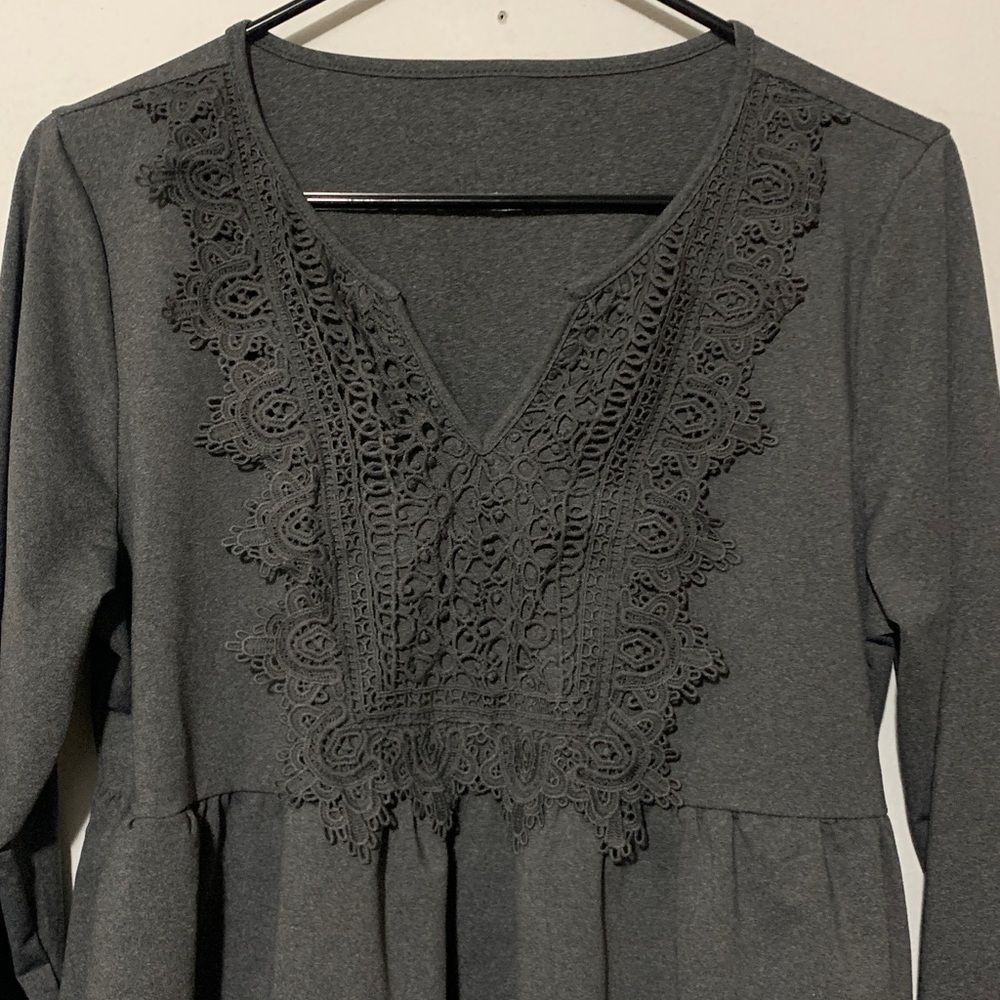 Elegant Gret Lace Dress NWOT - Picture 2 of 7